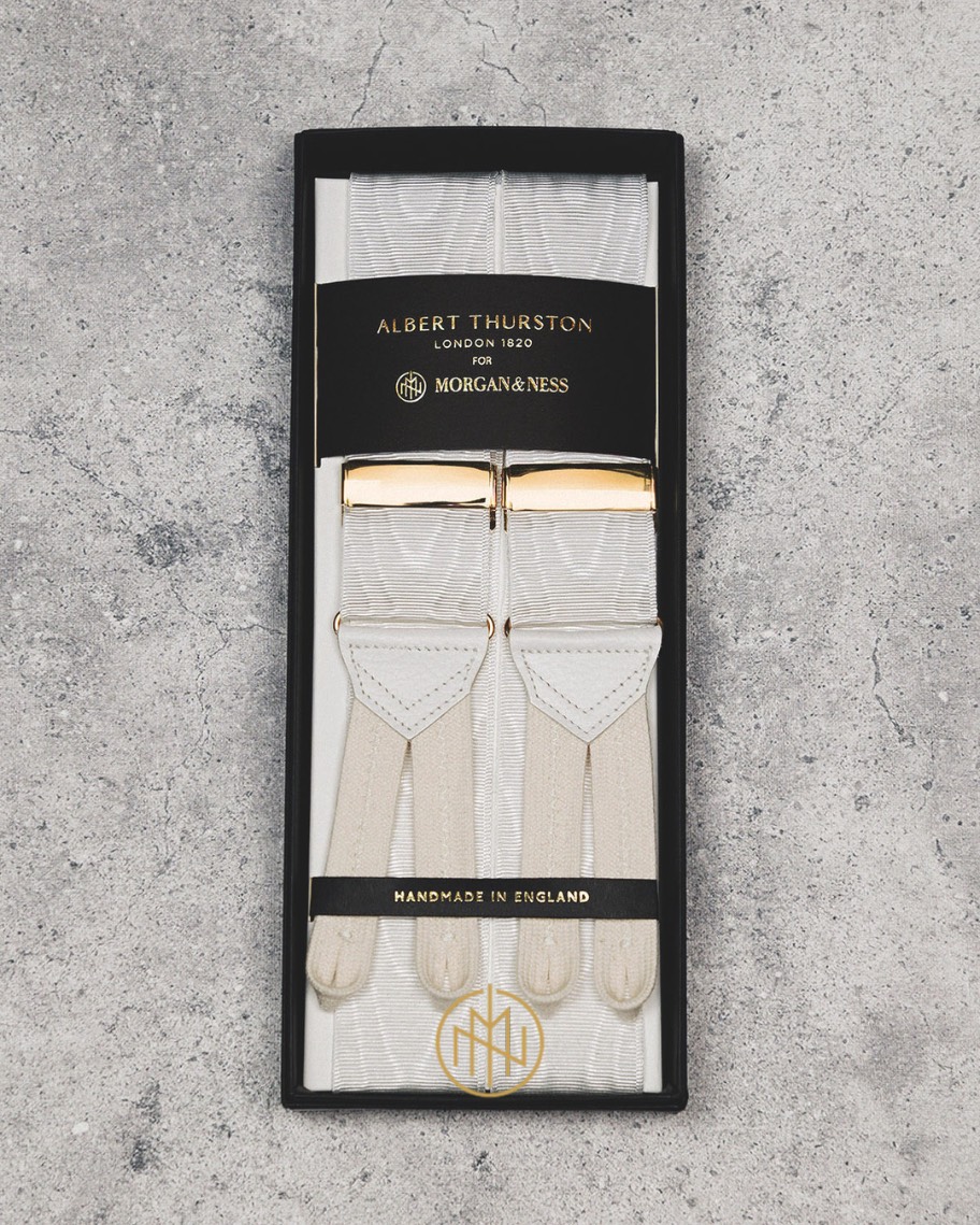 Szelki Jamesa Bonda Albert Thurston Agent’s Choice z białej mory jedwabnej