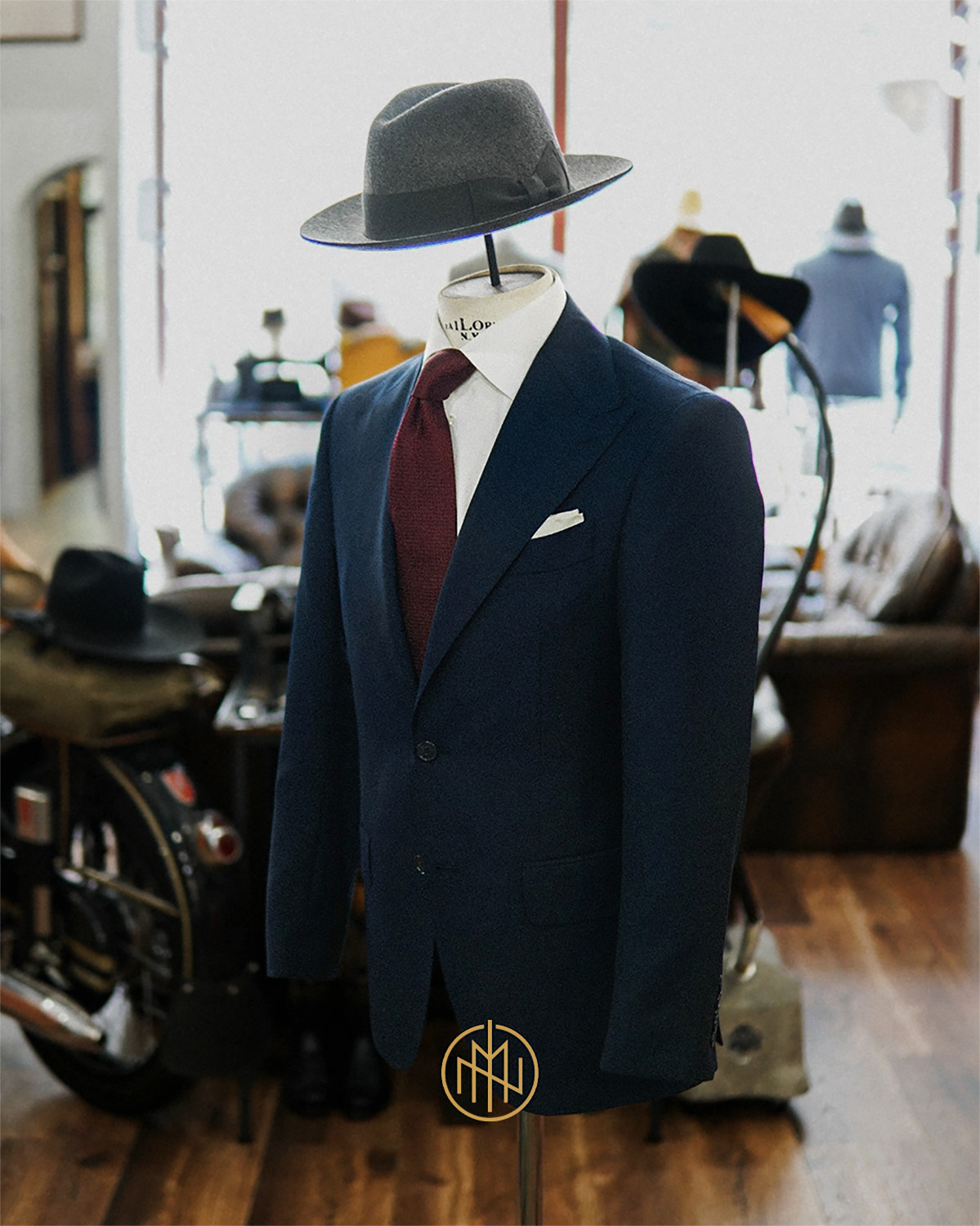 Realizacja szycia miarowego - garnitur z wełny i moheru od Alfred Brown