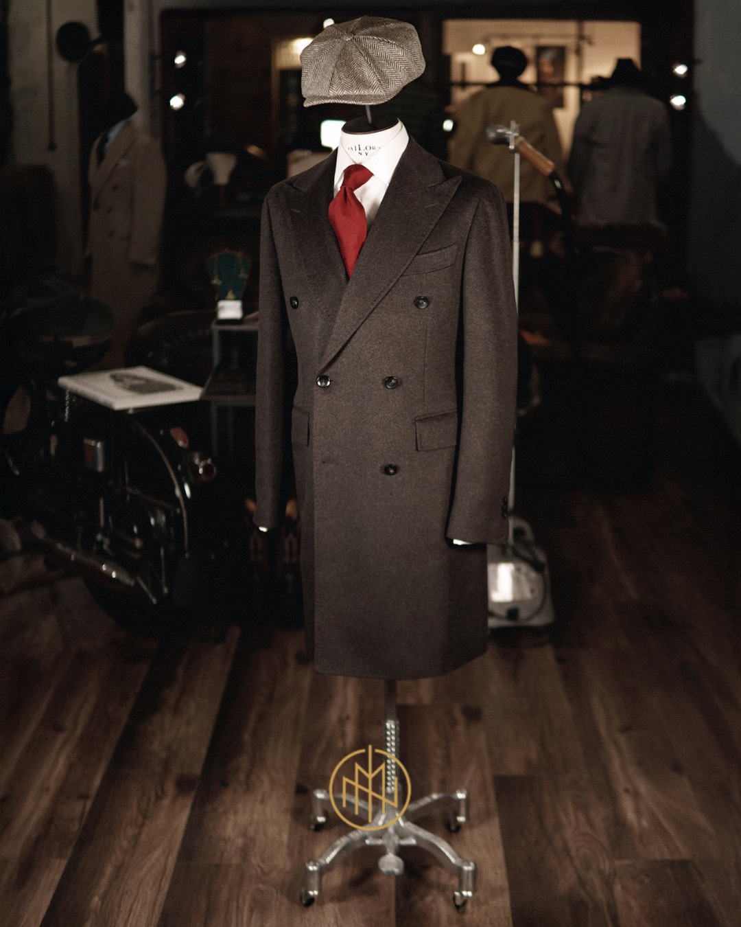 Płaszcz na miarę - dwurzędowa dyplomatka z ciemnobrązowej wełny VBC