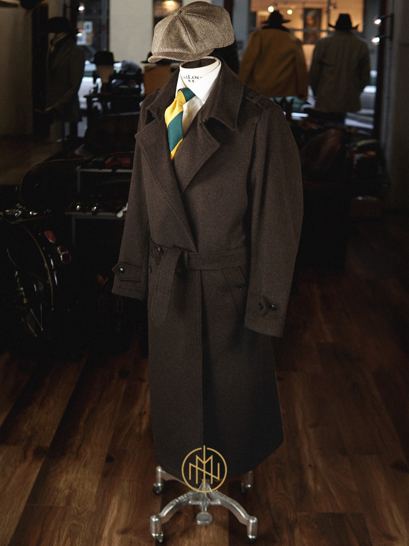 Płaszcz na miarę -  zimowy trencz z wełny od Gazaba Milano