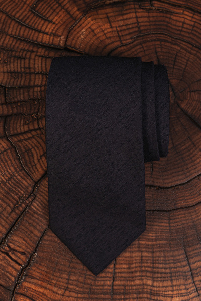 Krawat jedwabny z szantungu - ciemnogranatowy (midnight blue)