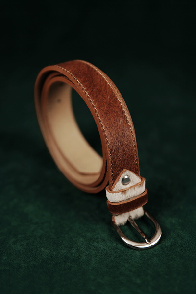 Wąski pasek skórzany do chino i jeansów - krowi włos [Buffalo]