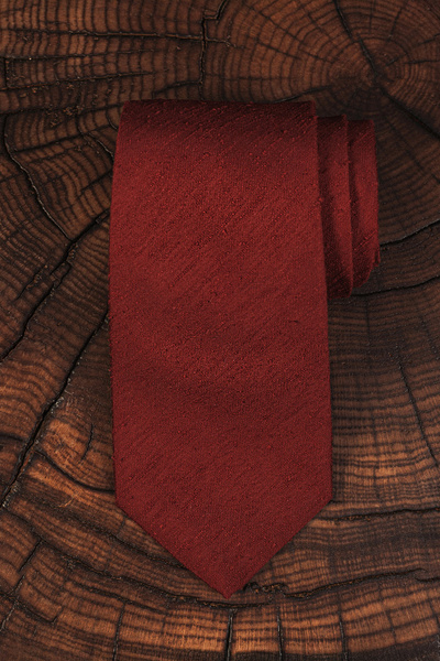 Krawat jedwabny z szantungu - bordowy